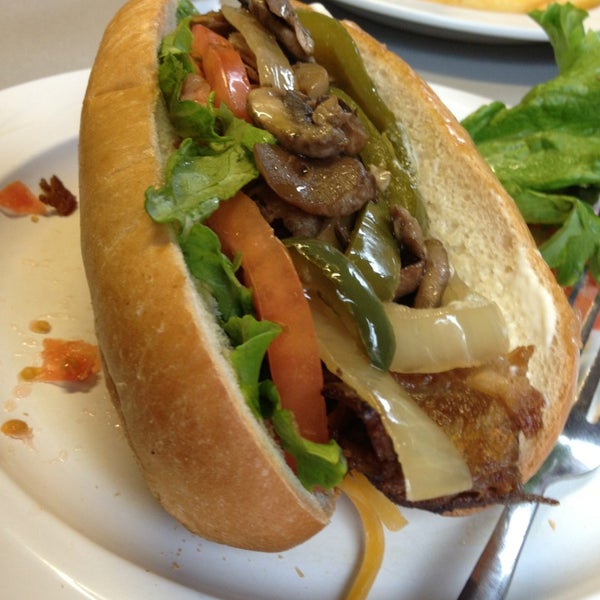 Photos at Fountain Dining Hall College Cafeteria