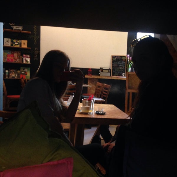 6/7/2015にNastya Stanislavskayaが«ДоМоД» Кафе-коморкингで撮った写真