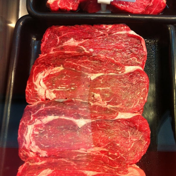 Мясо. M i t s p a. Стейк рибай мраморная говядина. M i t s p a. Мясо стейк.