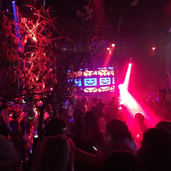 Foto scattata a Spazio Nightclub da Johan G. il 10/30/2014