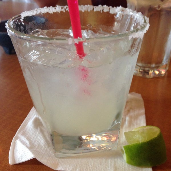 Das Foto wurde bei Margaritas Mexican Restaurant von Crystal C. am 5/5/2014 aufgenommen