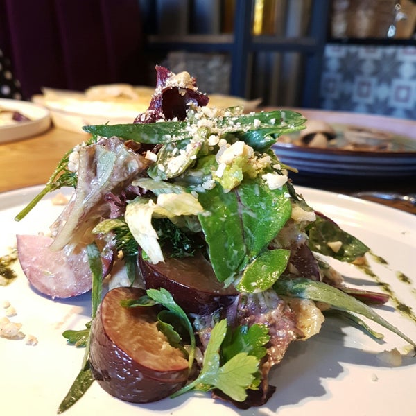 Ресторан нино ижевск. Эмблема грузинского ресторана. Нино играет в домино ижевск. Кафе нино меню. Нино играет в домино ижевск.