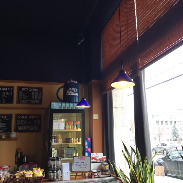 Photo taken at Northern Light Espresso Bar &amp; Cafe by Peter V. on 1/24/2016