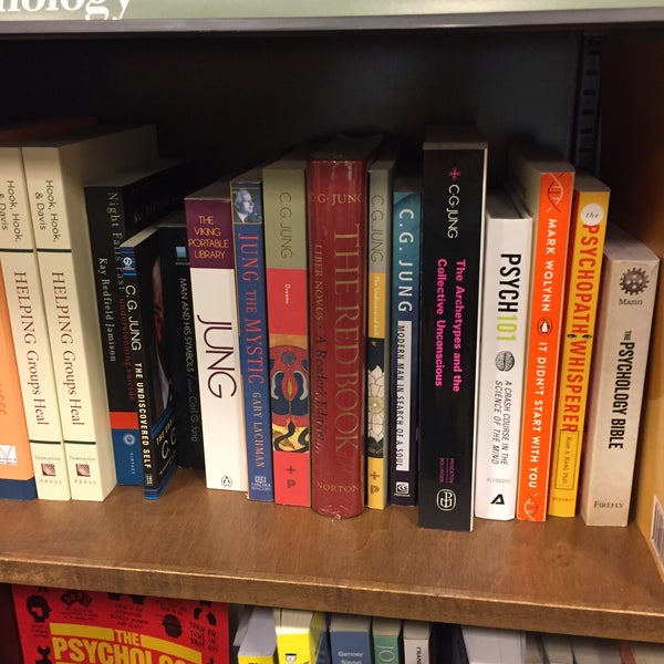 Photos At Barnes Noble 9 Tips From 1434 Visitors