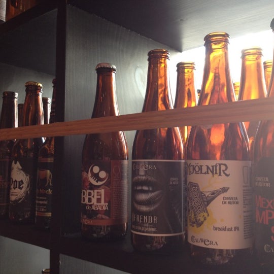 11/13/2012에 Mareli G.님이 The Beer Box Acapulco에서 찍은 사진