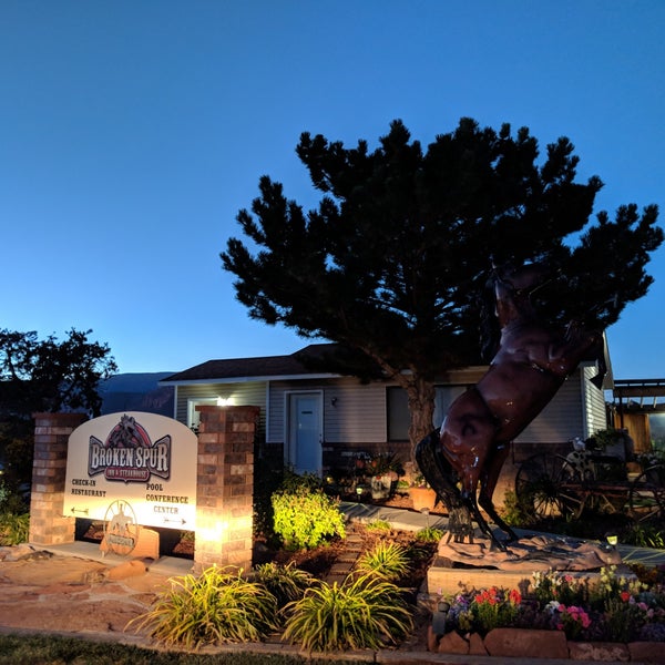 Photo taken at Broken Spur Inn &amp; Steakhouse by Alex M. on 9/12/2018