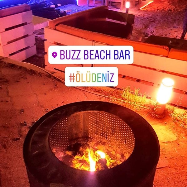 Photo taken at Buzz Beach Bar by SeRKaN on 10/17/2019