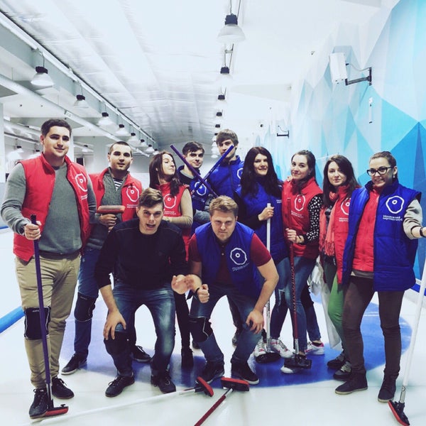 4/6/2016 tarihinde Kroshka M.ziyaretçi tarafından Moscow Curling Club'de çekilen fotoğraf