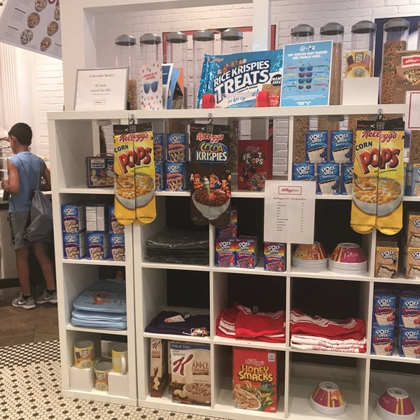 Photo taken at Kellogg&#39;s NYC by Beshayer on 7/6/2017
