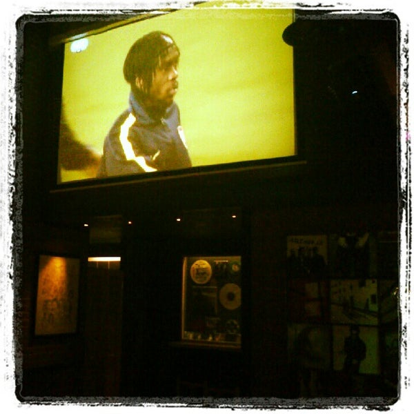 10/3/2012にKonstantinos K.がThe Edge Rock Cafeで撮った写真