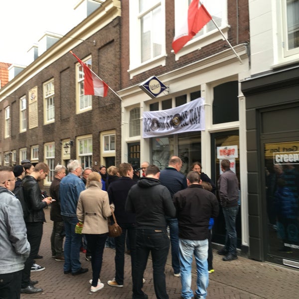 4/16/2016 tarihinde Peter L.ziyaretçi tarafından Velvet Music Dordrecht'de çekilen fotoğraf