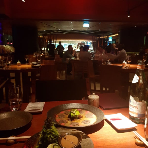 Foto tirada no(a) Novikov Restaurant &amp; Bar por Bayader A. em 3/7/2018