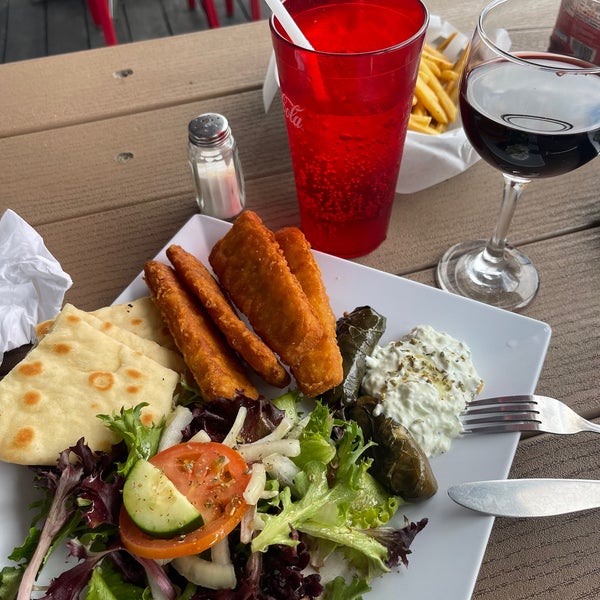 Santorini Cafe - Greek Restaurant