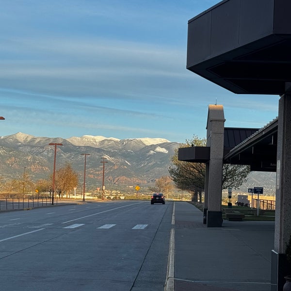 Снимок сделан в Colorado Springs Airport пользователем Russ C. 4/29/2024