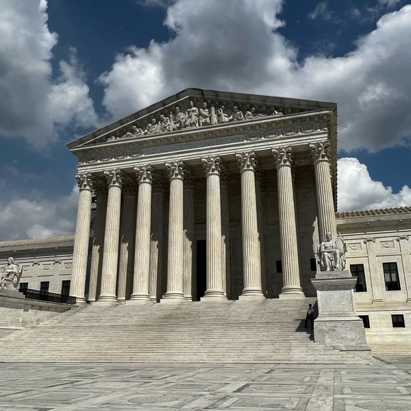 Foto diambil di Supreme Court of the United States oleh Russ C. pada 4/27/2023