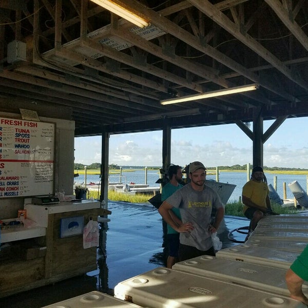 Surf City Crab Fresh Seafood Market Fish Market in Surf City