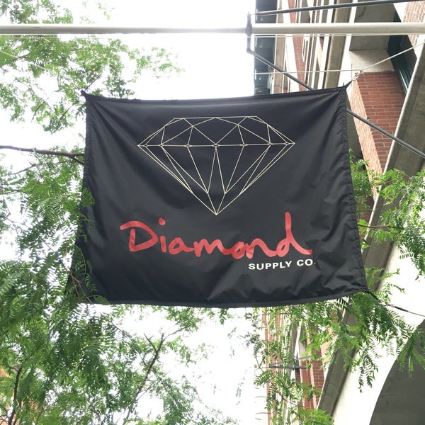 Photos at Diamond Supply Co. SoHo 97 visitors