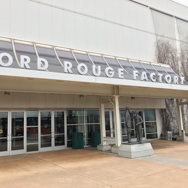 Foto tirada no(a) Ford River Rouge Factory Tour por Prakash W. em 1/14/2017