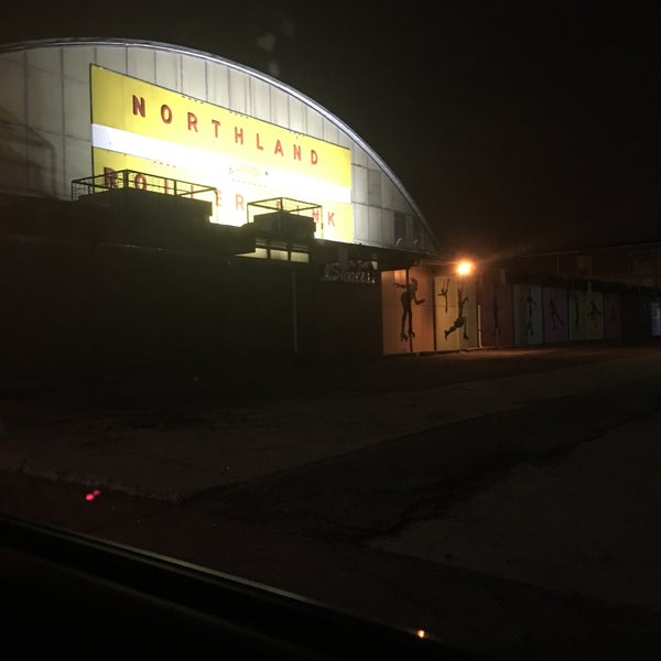 Northland Skating Rink Pista de patinaje en Redford