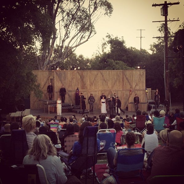 8/26/2013 tarihinde Jake L.ziyaretçi tarafından Griffith Park Free Shakespeare Festival'de çekilen fotoğraf