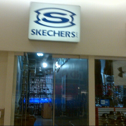 skechers store in queens