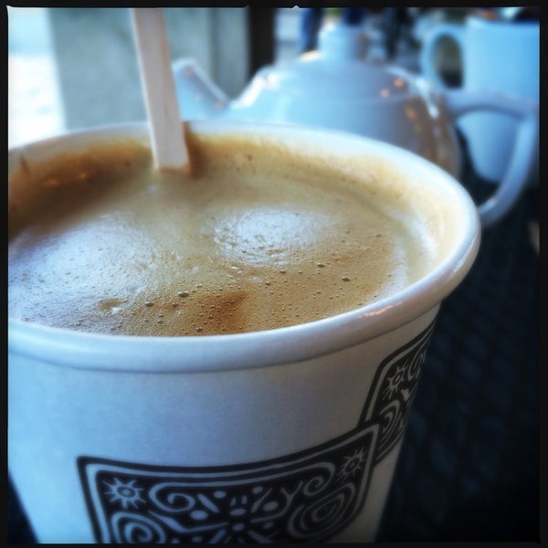 8/15/2014 tarihinde Arrimanziyaretçi tarafından Peet&#39;s Coffee &amp; Tea'de çekilen fotoğraf