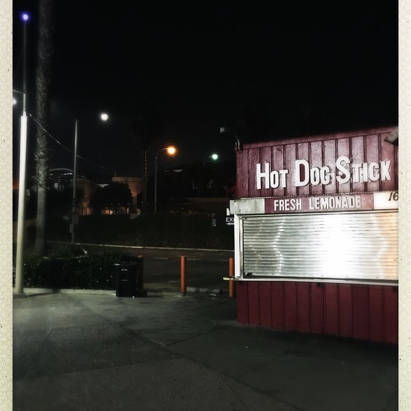 Photo taken at Hot Dog on a Stick by Arriman on 11/1/2015