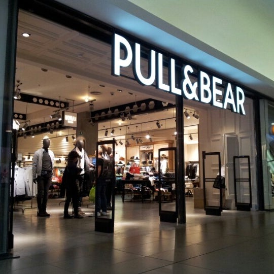 Photo taken at Pull &amp; Bear by José Ignacio F. on 12/11/2012