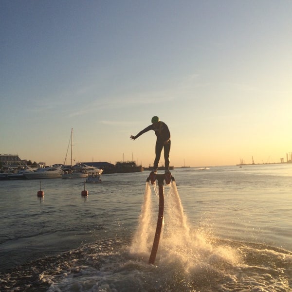 Photo taken at Flyboard by ™Хороший плохиш🔱®♏🐵 Н. on 8/4/2014