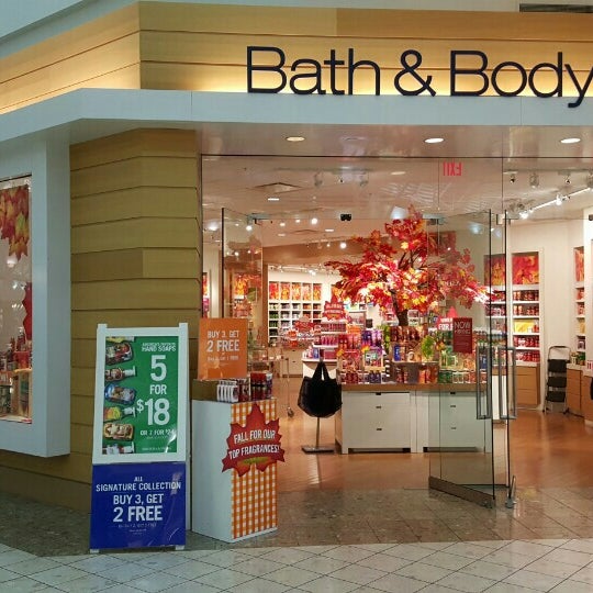 Bath Body Works Cosmetics Shop Bath Body Works Cosmetics Shop