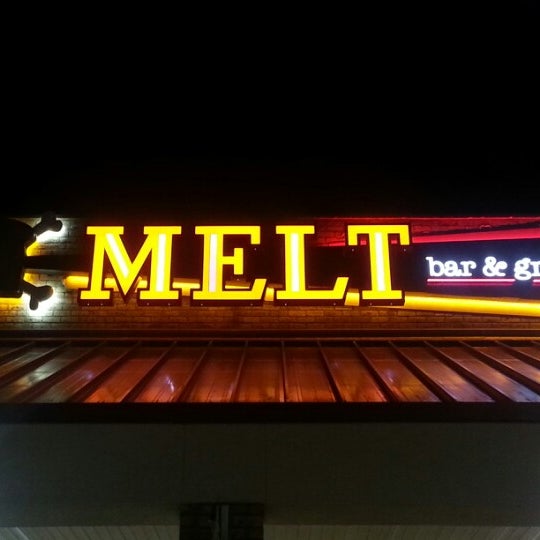 Das Foto wurde bei Melt Bar and Grilled von JP am 11/18/2012 aufgenommen