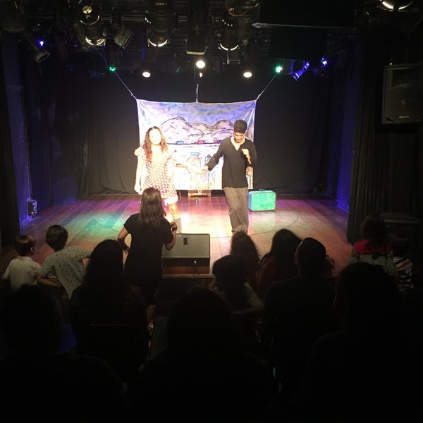 Teatro cafe. Teatro cafe