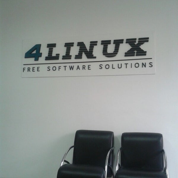 Foto tirada no(a) 4Linux Free Software Solutions por Cida F. em 6/13/2013
