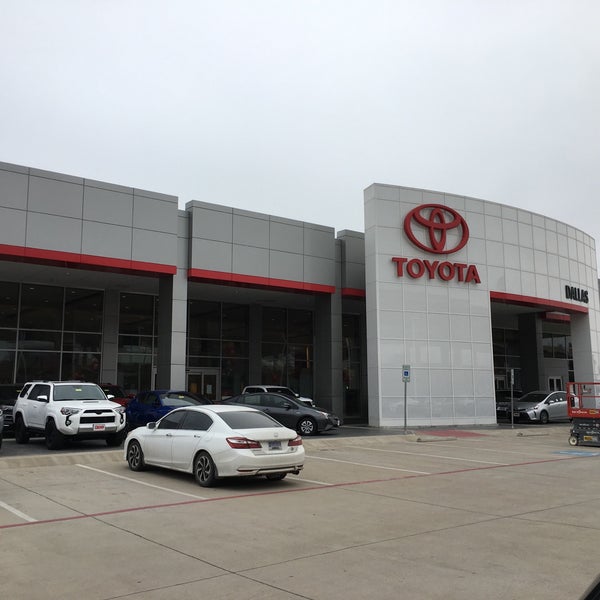 รูปภาพถ่ายที่ Toyota of Dallas โดย Jackie O. เมื่อ 2/13/2018