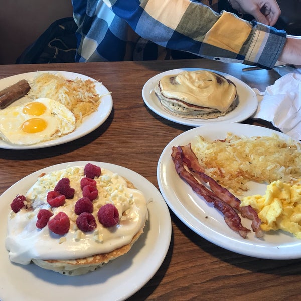 Denny's - Breakfast Spot in Syracuse