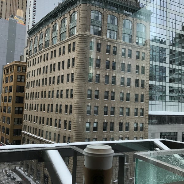 3/15/2017 tarihinde 🌸Anastasiia S.ziyaretçi tarafından Courtyard by Marriott New York Downtown Manhattan/World Trade Center Area'de çekilen fotoğraf