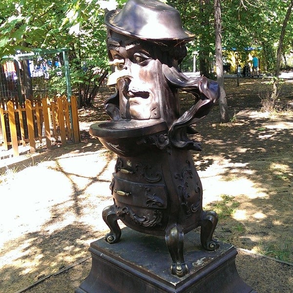Памятник мойдодыру в москве