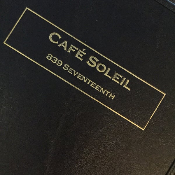 รูปภาพถ่ายที่ Cafe Soleil โดย Theodore D. เมื่อ 5/26/2015