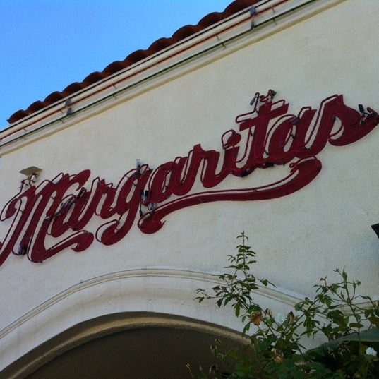 Foto tomada en Margaritas Mexican Restaurant  por Kimberly S. el 11/20/2012