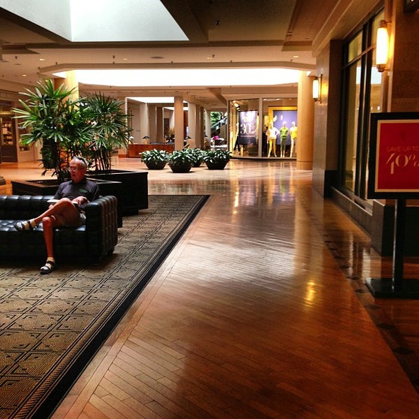 Plaza Frontenac 19 tips from 4014 visitors