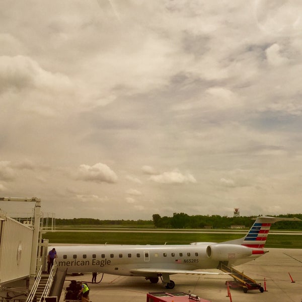 Photos at Toledo Express Airport (TOL) 36 tips