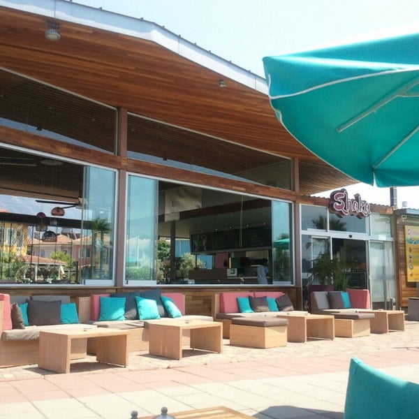 Photo taken at Shaka Restaurant Bar &amp; Cafe by Yücel Ö. on 7/21/2013