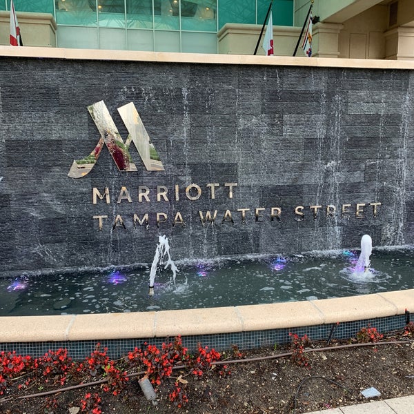 Foto scattata a Tampa Marriott Waterside Hotel &amp; Marina da Burnie 1 il 3/30/2021
