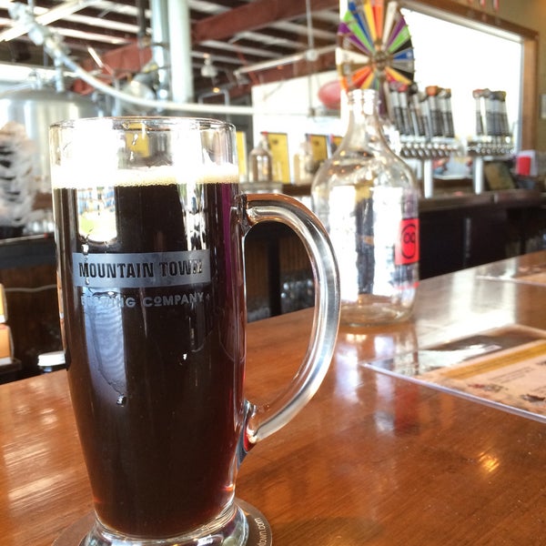 6/19/2015에 Jim K.님이 Mountain Town Brewing Company에서 찍은 사진