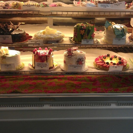Gateaux Specialty Cakes & Pastries Bakery in Denver