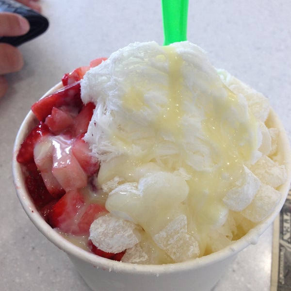 Original shaved snow with strawberries and mochi.