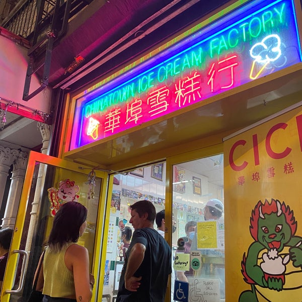 7/17/2022에 Caroline L.님이 The Original Chinatown Ice Cream Factory에서 찍은 사진