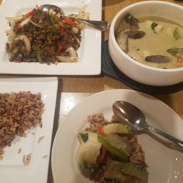 Red Chili "Thai & Vietnamese Cuisine" Hayward, CA