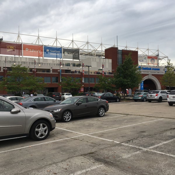 รูปภาพถ่ายที่ SeatGeek Stadium โดย Claudia P. เมื่อ 8/21/2019