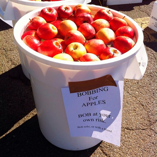 Photo taken at F. H. Steinbart Homebrew Supply by S on 10/5/2013